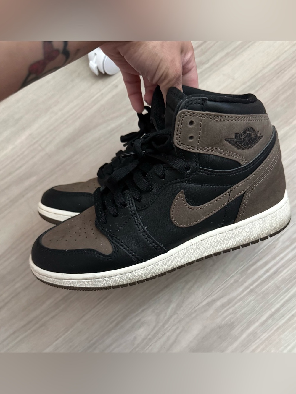 Nike Air Jordan 1 High OG Black Palomino sail Big Kids 5.5 Y Women’s 7